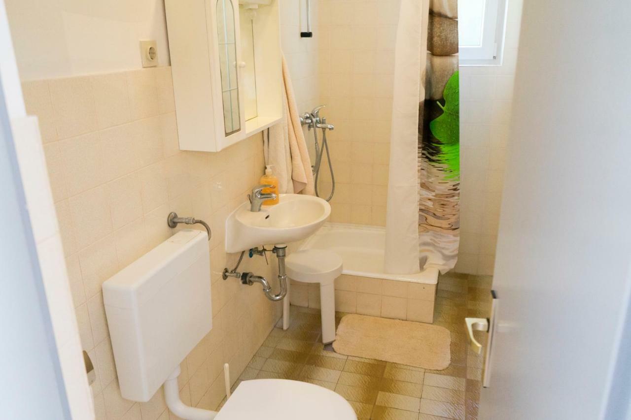 Tania Apartment Prizba Bagian luar foto