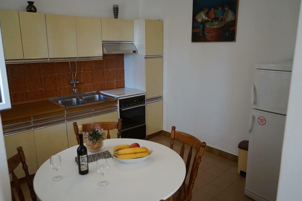 Tania Apartment Prizba Bagian luar foto